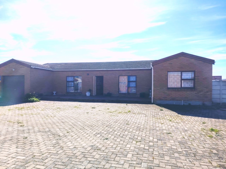 To Let 4 Bedroom Property for Rent in Ravensmead Western Cape